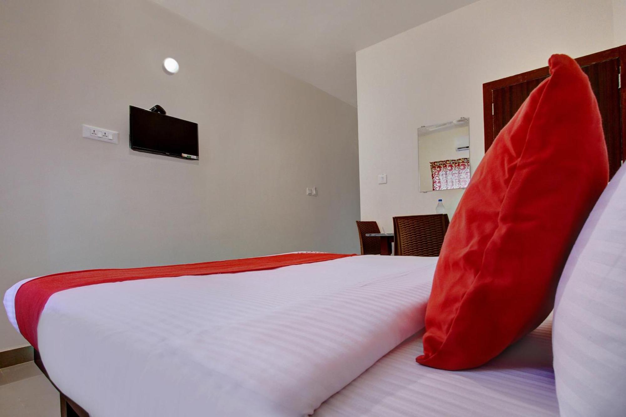 Hotel O Century Park Kāsaragod 외부 사진